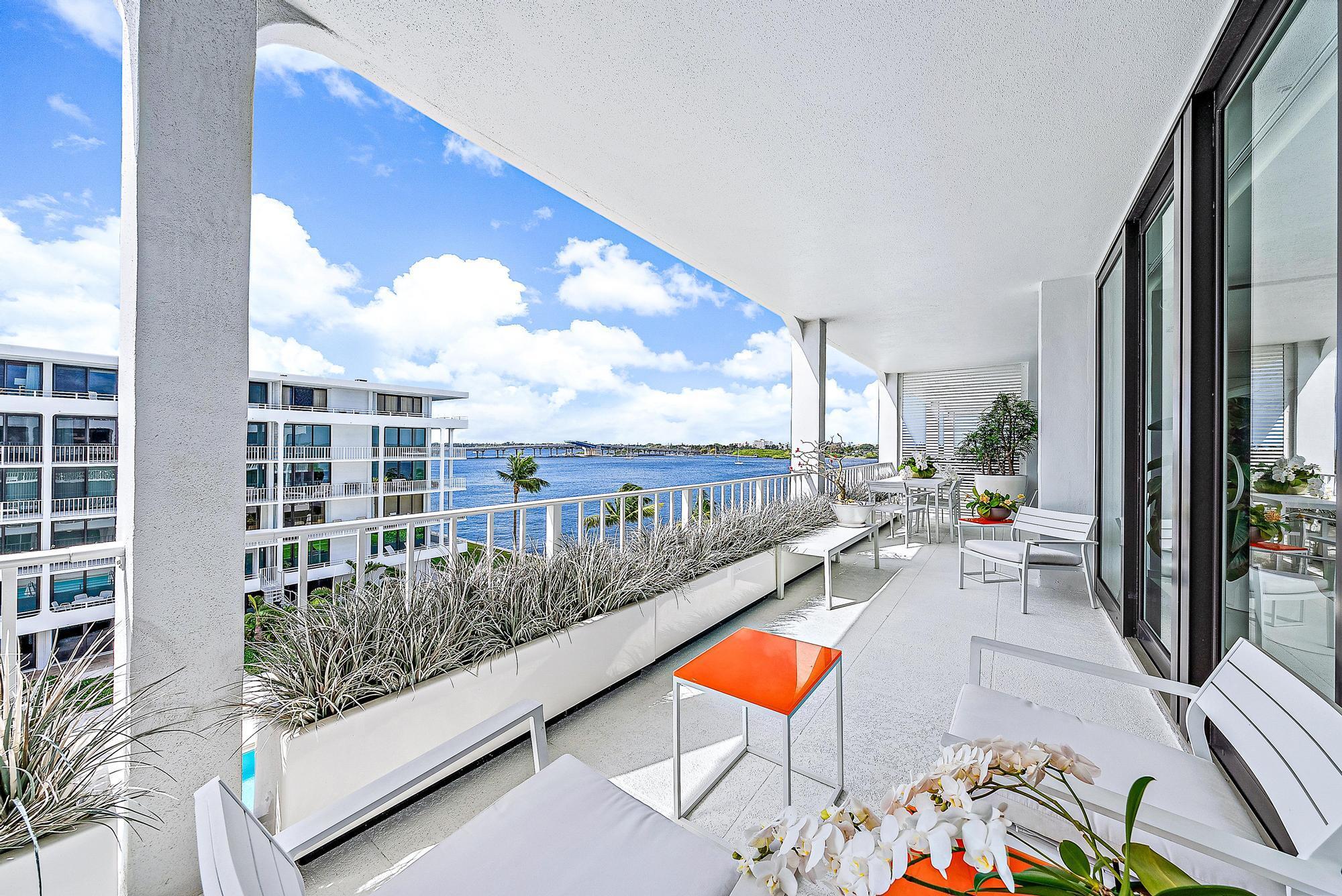 Photo 31 of home located at 2784 S Ocean Boulevard 402n, Palm Beach FL