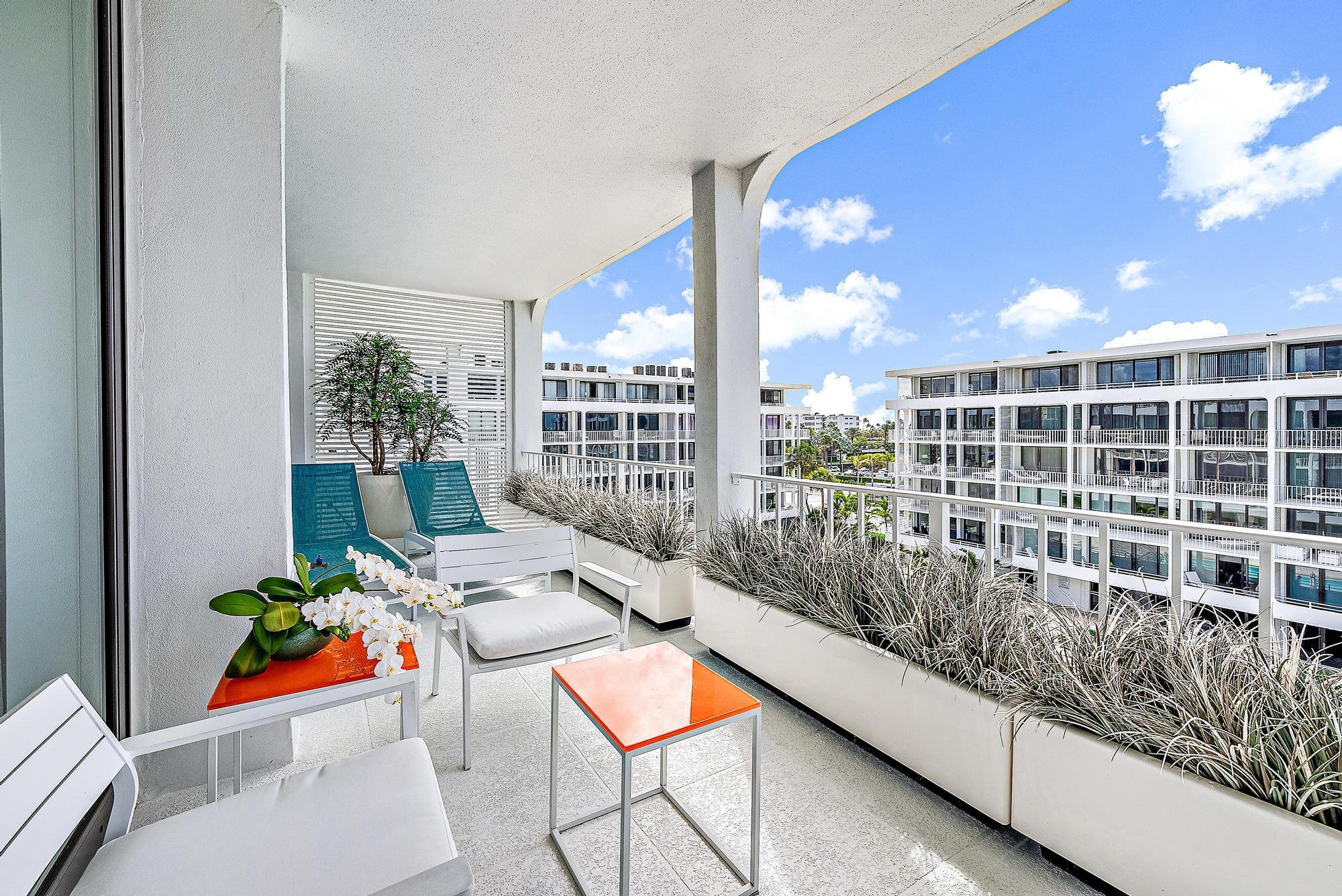 Photo 33 of home located at 2784 S Ocean Boulevard 402n, Palm Beach FL