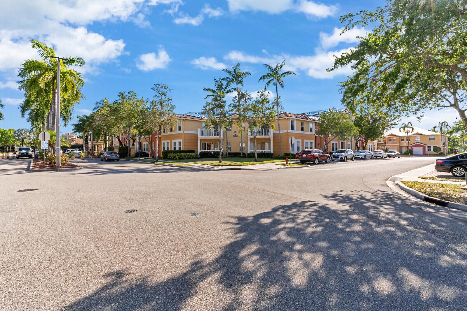 1015 Shoma Drive Unit , Royal Palm Beach, Florida 33414