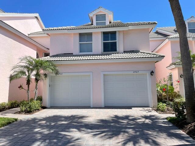 Off-season rental only. Available May 15-Dec 15, 2024. Walk to the turquoise waters of Jupiter Beach from this 1st floor residence in the gated, beachside community of The Estuary. Located on the back nine of the Jupiter Dunes Golf Course and offering a peek at Jupiter's natural estuary, this 2 bedroom, 2.5 bath, 2 level townhouse offers 1st class accommodations with a gorgeous renovation including updated kitchen (granite & stainless steel), 3 updated baths, crown molding, tiled flooring throughout, flat screen TV's, ceiling fans and a 1 car attached garage. Fully equipped for a great summer season at Jupiter Beach. Come live at the beach!