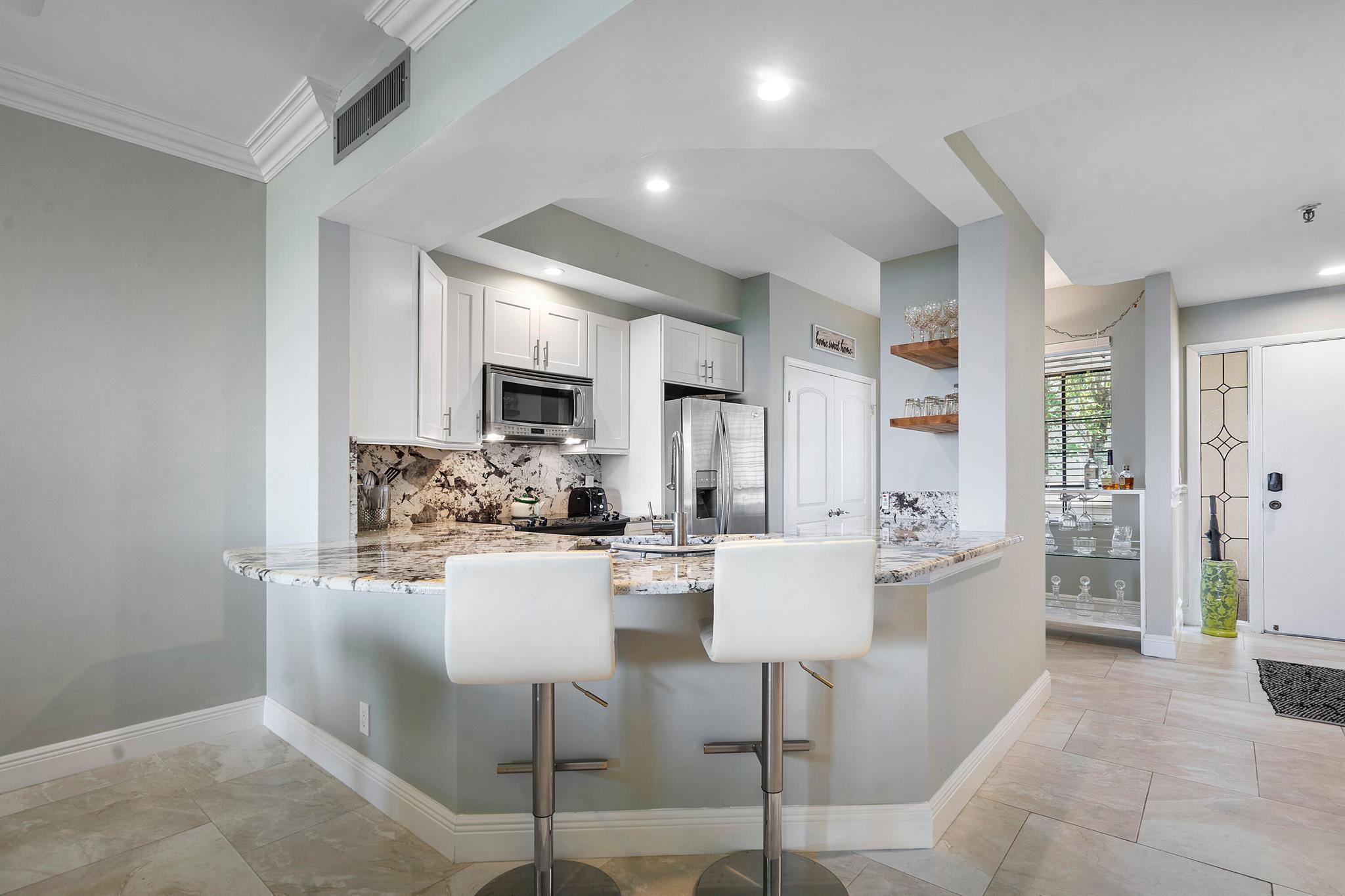 Image to showcase the property located at 200 Waterway Road 204