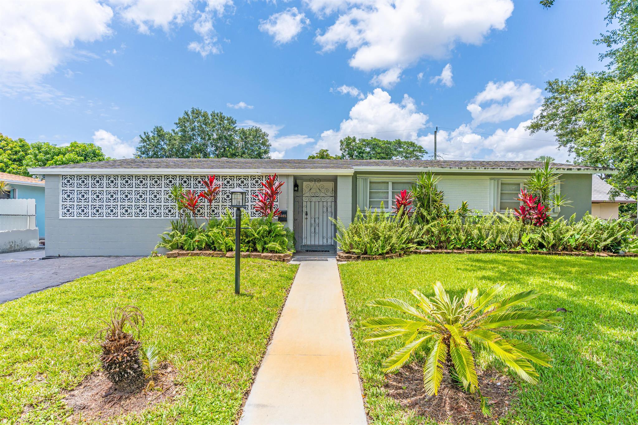 6465 Lincoln Street, Hollywood, FL 33024, 4 Bedrooms , 2 Bathrooms ,Single Family Home,Off Market,R10983832, Horizon Palm Realty Group