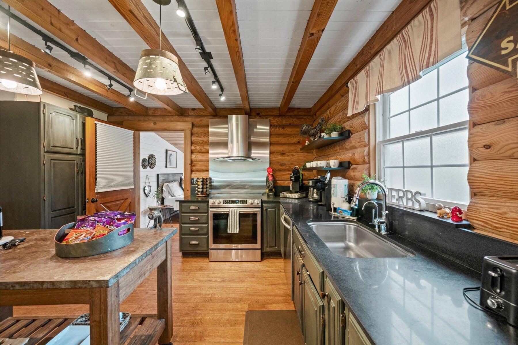 12160 165th Road N