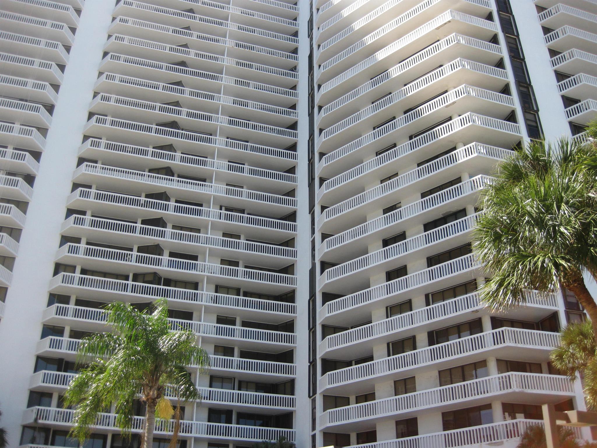 20281 Country Club Drive Unit 2008, Aventura, Florida 33180