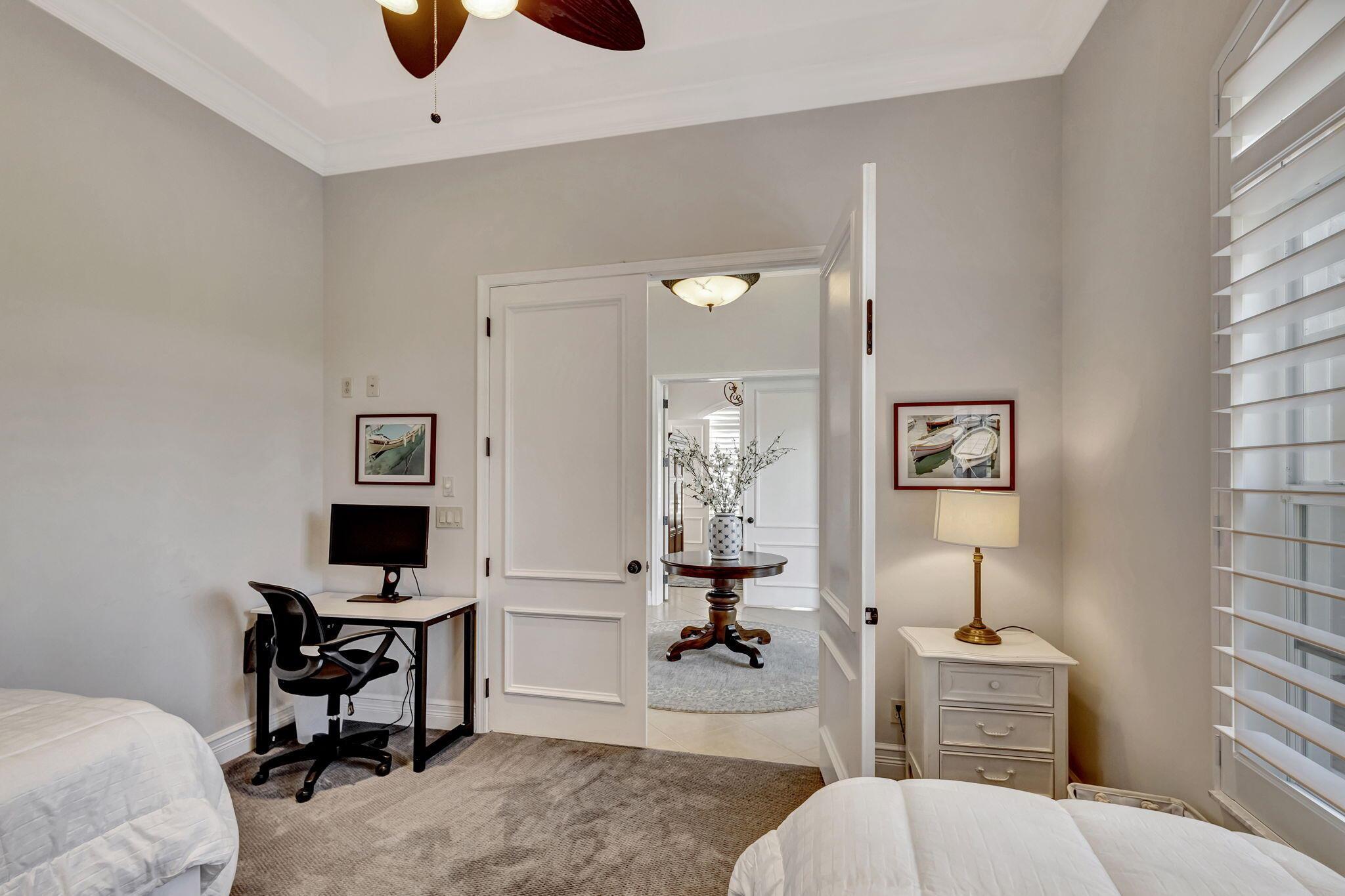 Photo 12 of home located at 161 Esperanza Way, Palm Beach Gardens FL