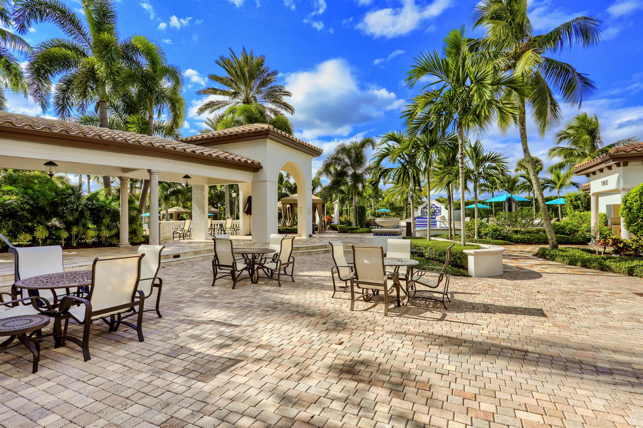 Photo 130 of home located at 161 Esperanza Way, Palm Beach Gardens FL