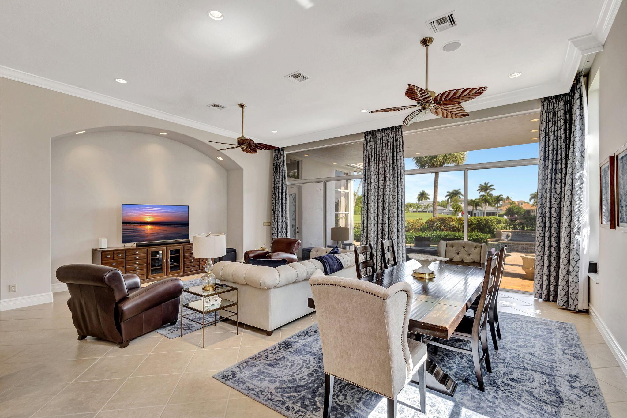 Photo 25 of home located at 161 Esperanza Way, Palm Beach Gardens FL
