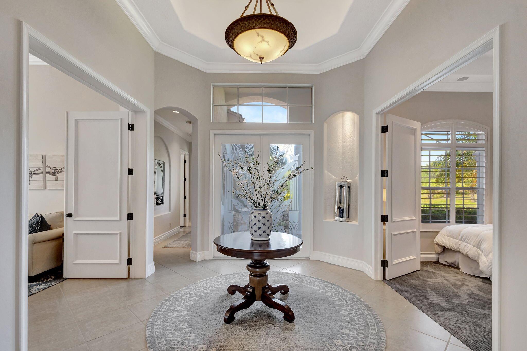 Photo 6 of home located at 161 Esperanza Way, Palm Beach Gardens FL