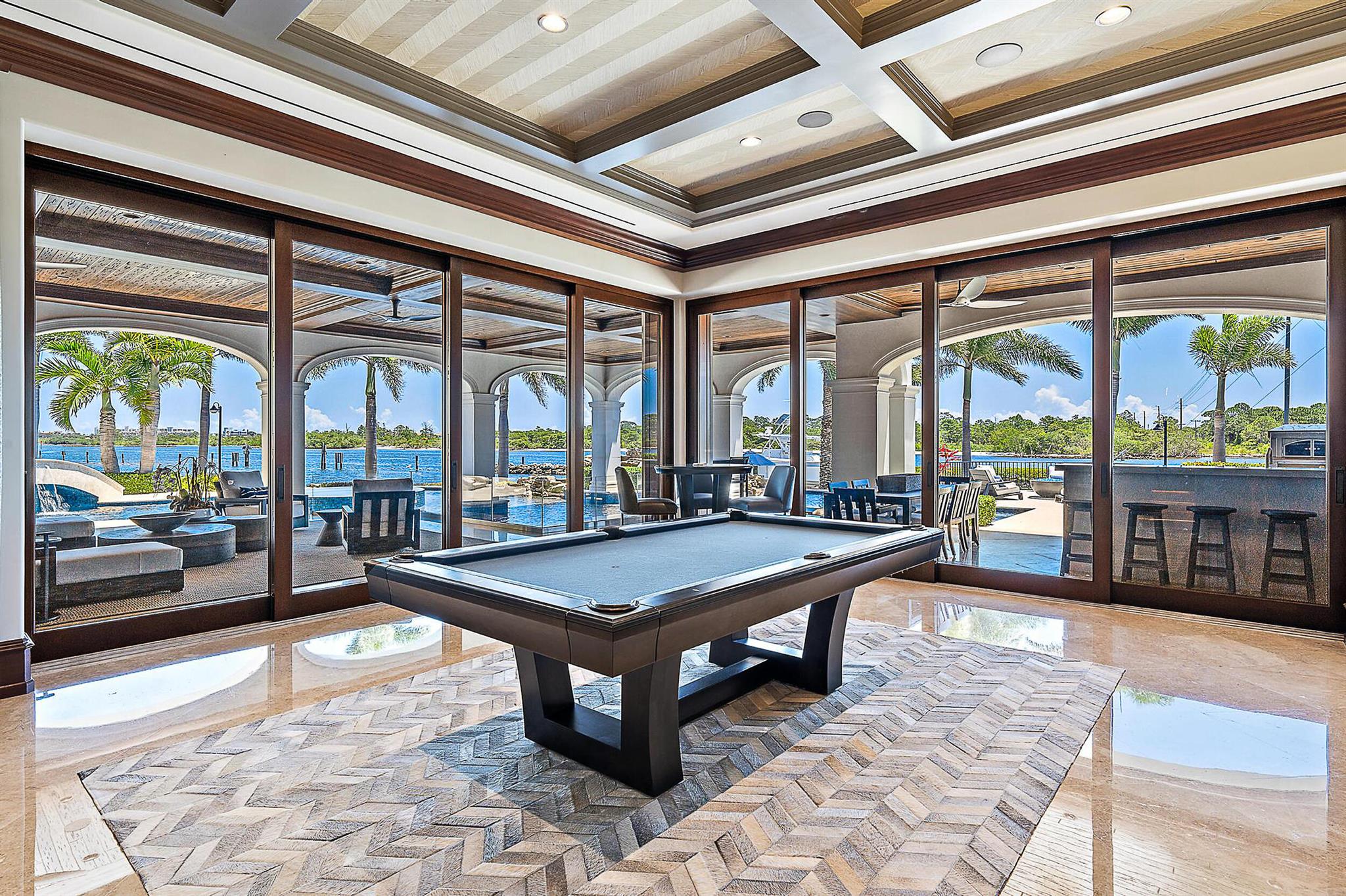 Photo 22 of home located at 176 Spyglass Lane, Jupiter FL