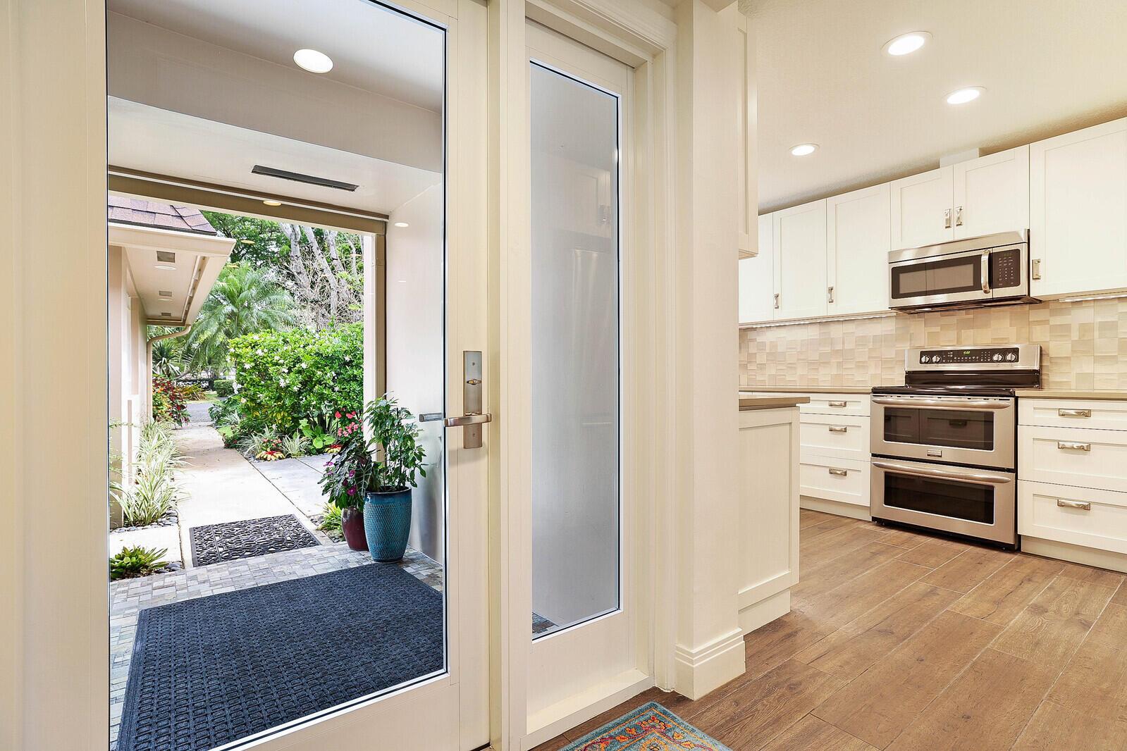 3763 Oaks Clubhouse Drive Unit# #P9 Pompano Beach FL 33069 | R10998658