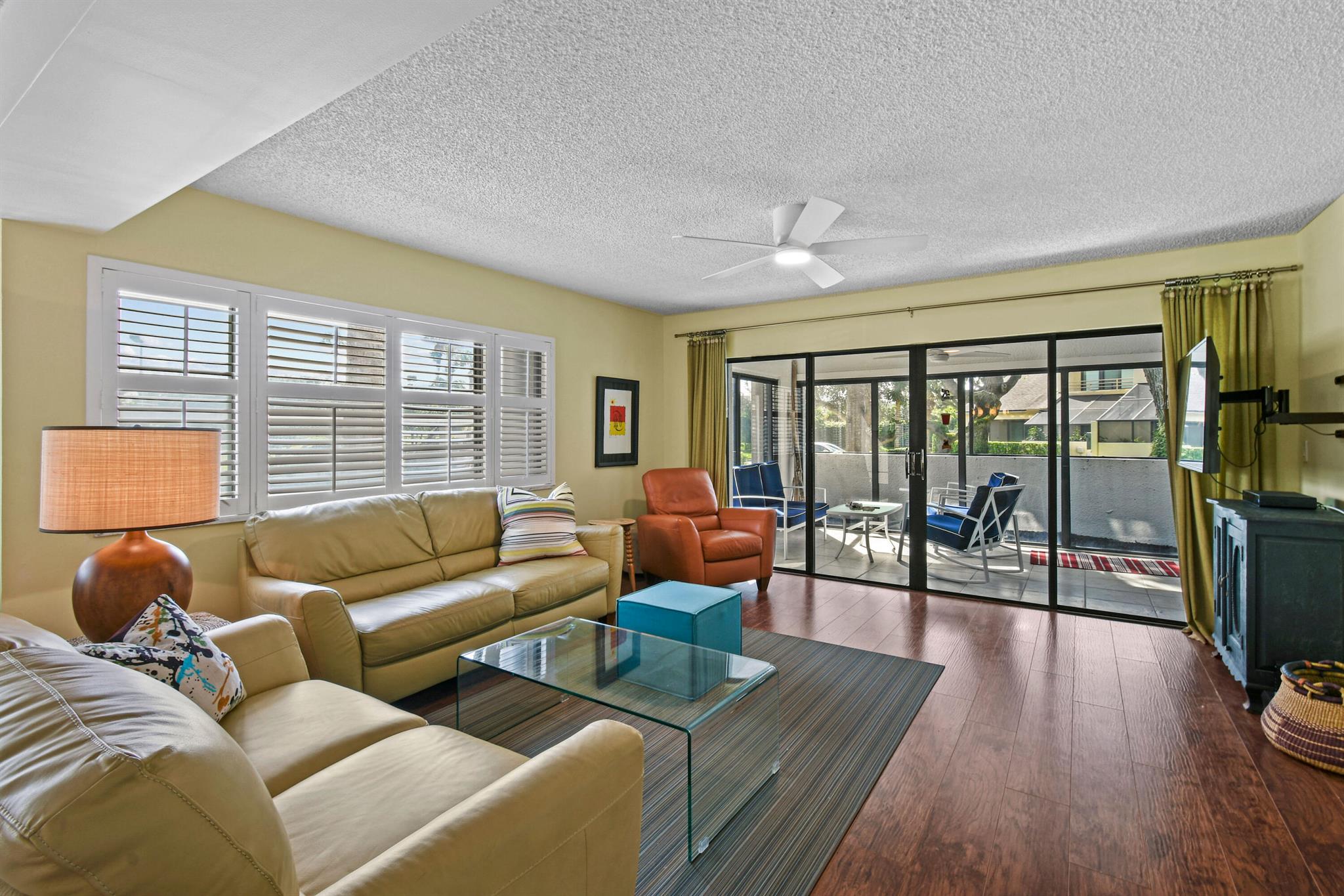 Image to showcase the property located at 311 Oak Harbour Drive 311