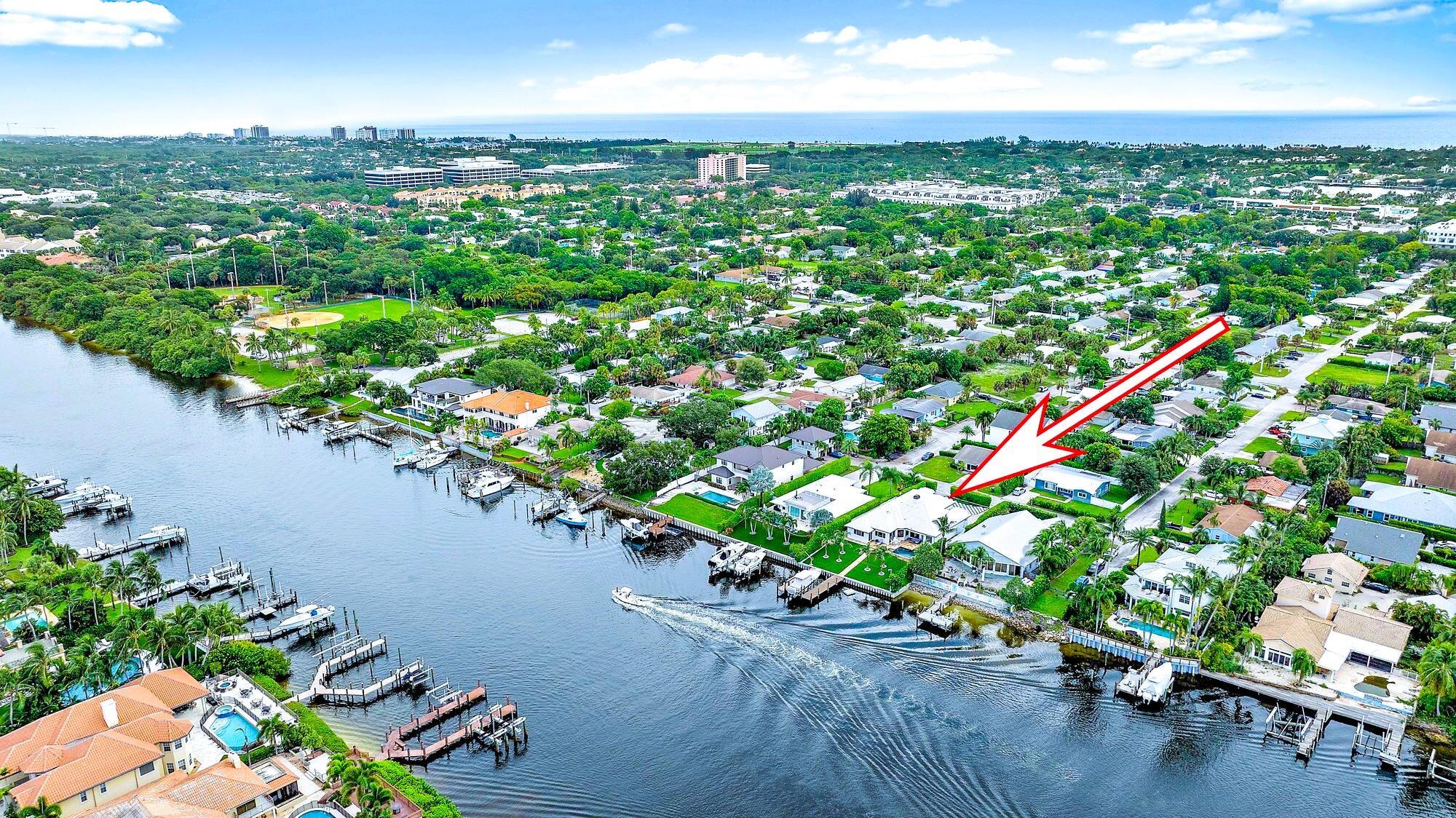 Image to showcase the property located at 2117 N Suzanne Circle