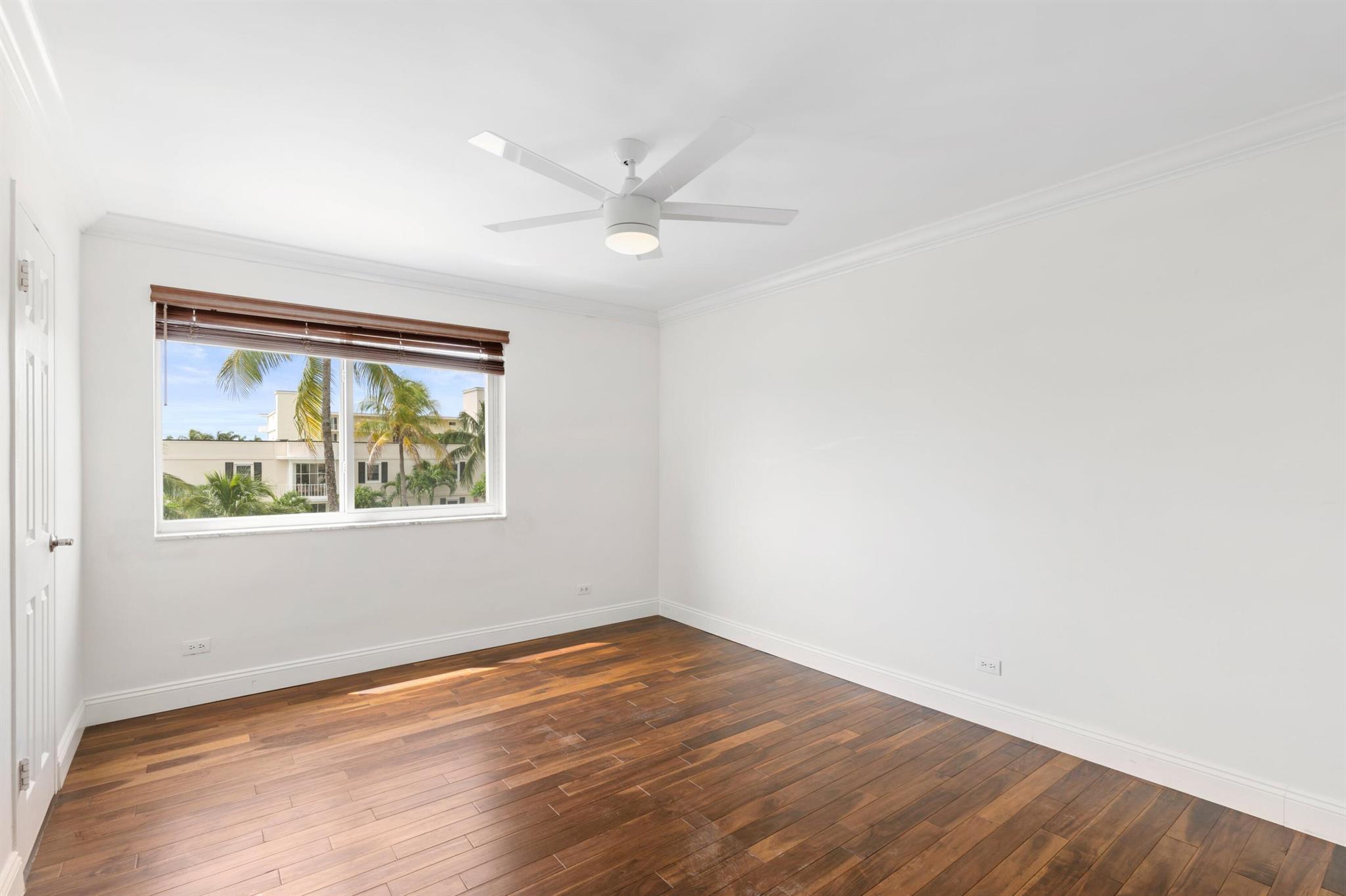 Photo 9 of home located at 227 Brazilian Avenue 3f, Palm Beach FL