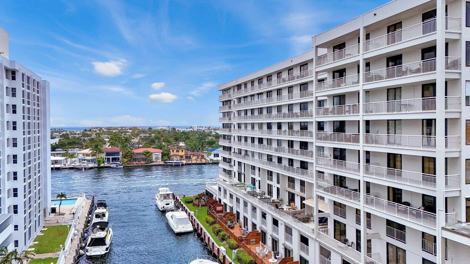 3100 48th Street Unit Ph10, Fort Lauderdale, Florida 33308
