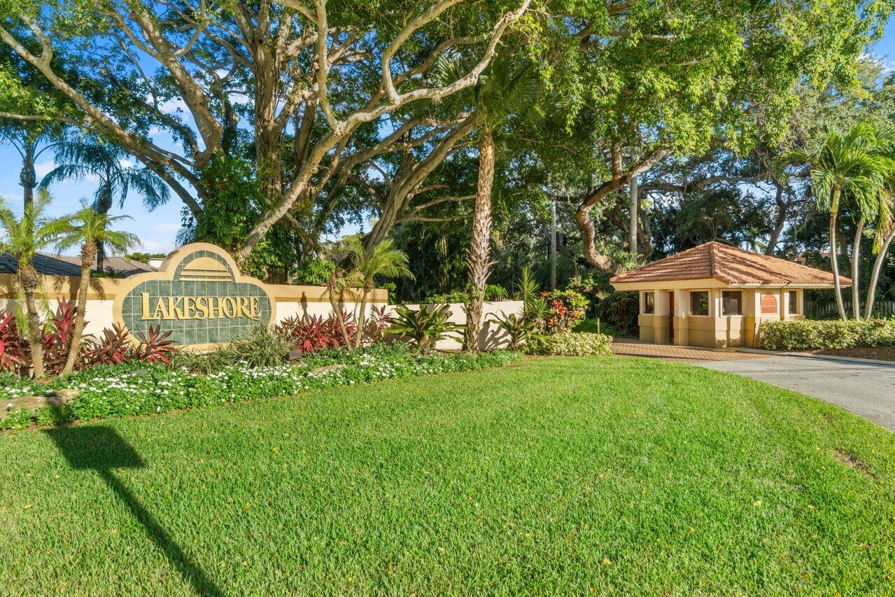 92 Lakeshore Drive Unit , Hypoluxo, Florida 33462