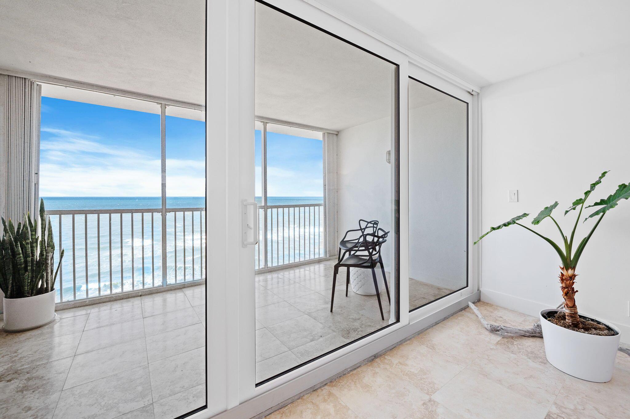 Image to showcase the property located at 840 Ocean Drive 1105