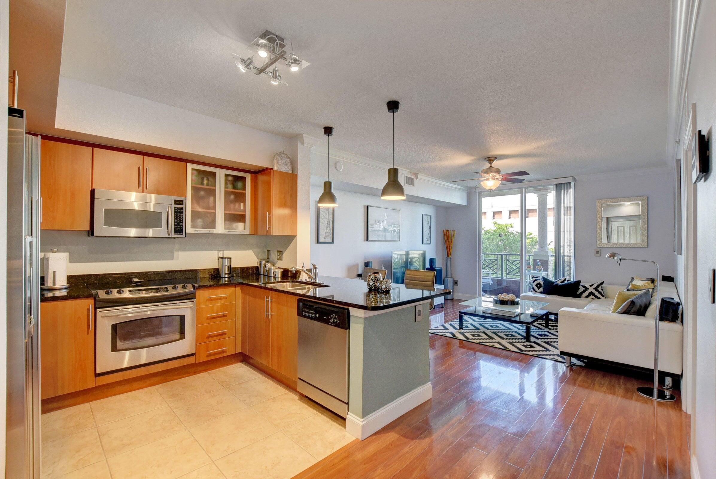 Furnished / Unfurnished 1-bedroom at The Prado located in CityPlace, walk to everything!  Brite-line, Clematis St, Convention Ctr., Kravis Ctr.,  360 Rosemary, Grocery, Bars, Clubs, Retail, Restaurants, Tri-Rail, Palm Beach a short bike ride from The Prado.Granite Counter-tops, Stainless Appliances, full-size washer / dryer.