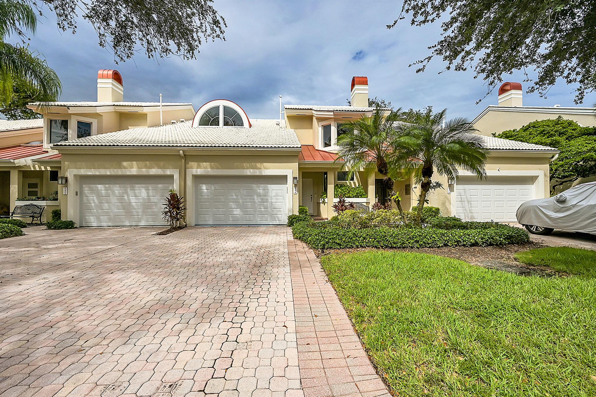 Step into your gorgeous Admirals Cove home meticulously detailed, move-in ready and awaiting your personal touches. With beautiful water views and a private slip that can accommodate up to a 40 foot vessel, this home is the epitome of a boaters serene paradise. The large dining nook spans wall to wall with hurricane proof impact windows. Looking out of your master bedroom you'll find rows of lush Florida mangroves. The unit underwent a renovation adding custom kitchen cabinetry, stone flooring, and ample built-ins throughout.Admirals Cove exemplifies true south Florida luxury. This home is in close proximity to everything the club has to offer including the marina, pool, restaurants, golf, tennis, pickleball and its very own luxury boutique hotel.