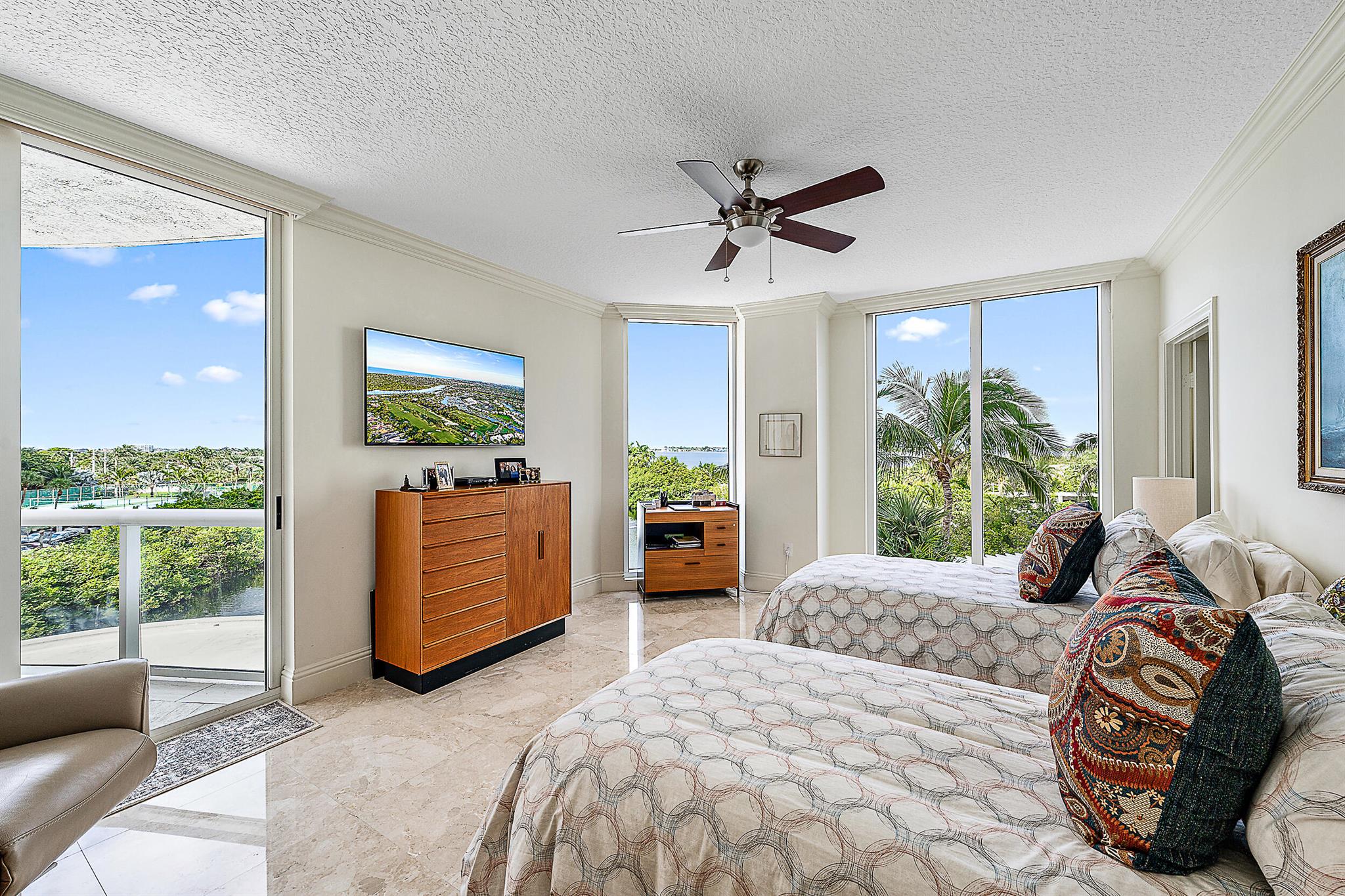 Photo 16 of home located at 4600 N Ocean Drive 403, Singer Island FL