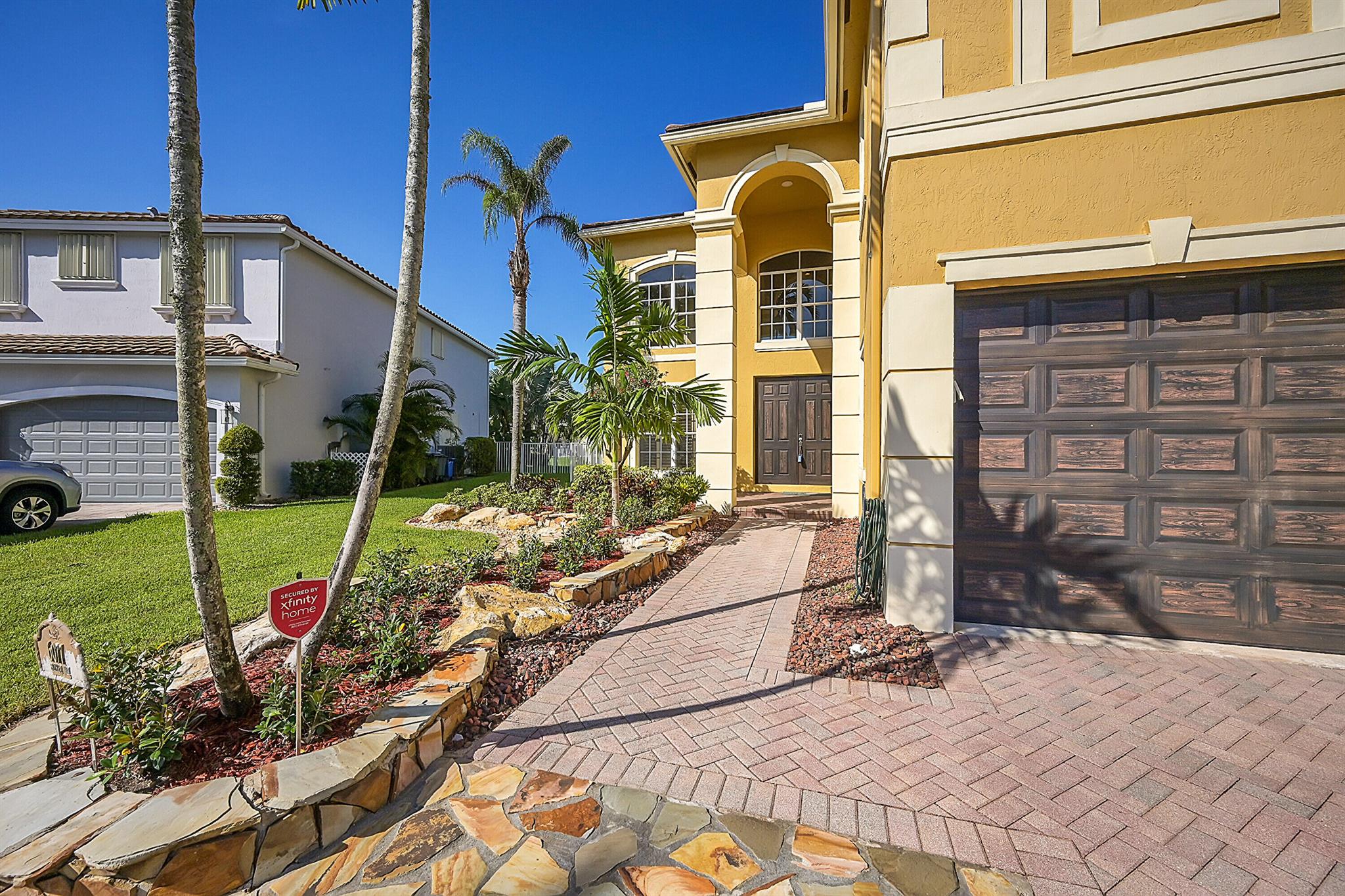 Photo 3 of home located at 6077 Bither Way, Lake Worth FL