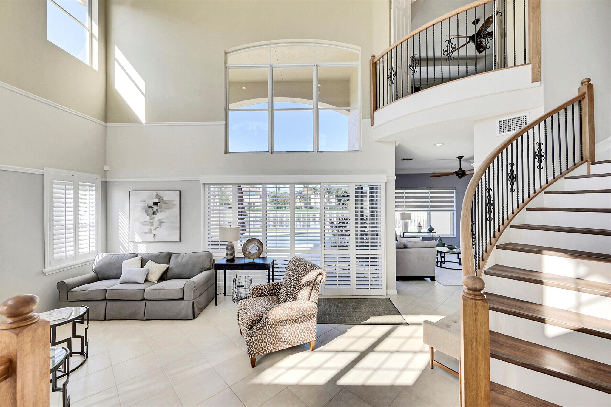 Photo 5 of home located at 6077 Bither Way, Lake Worth FL
