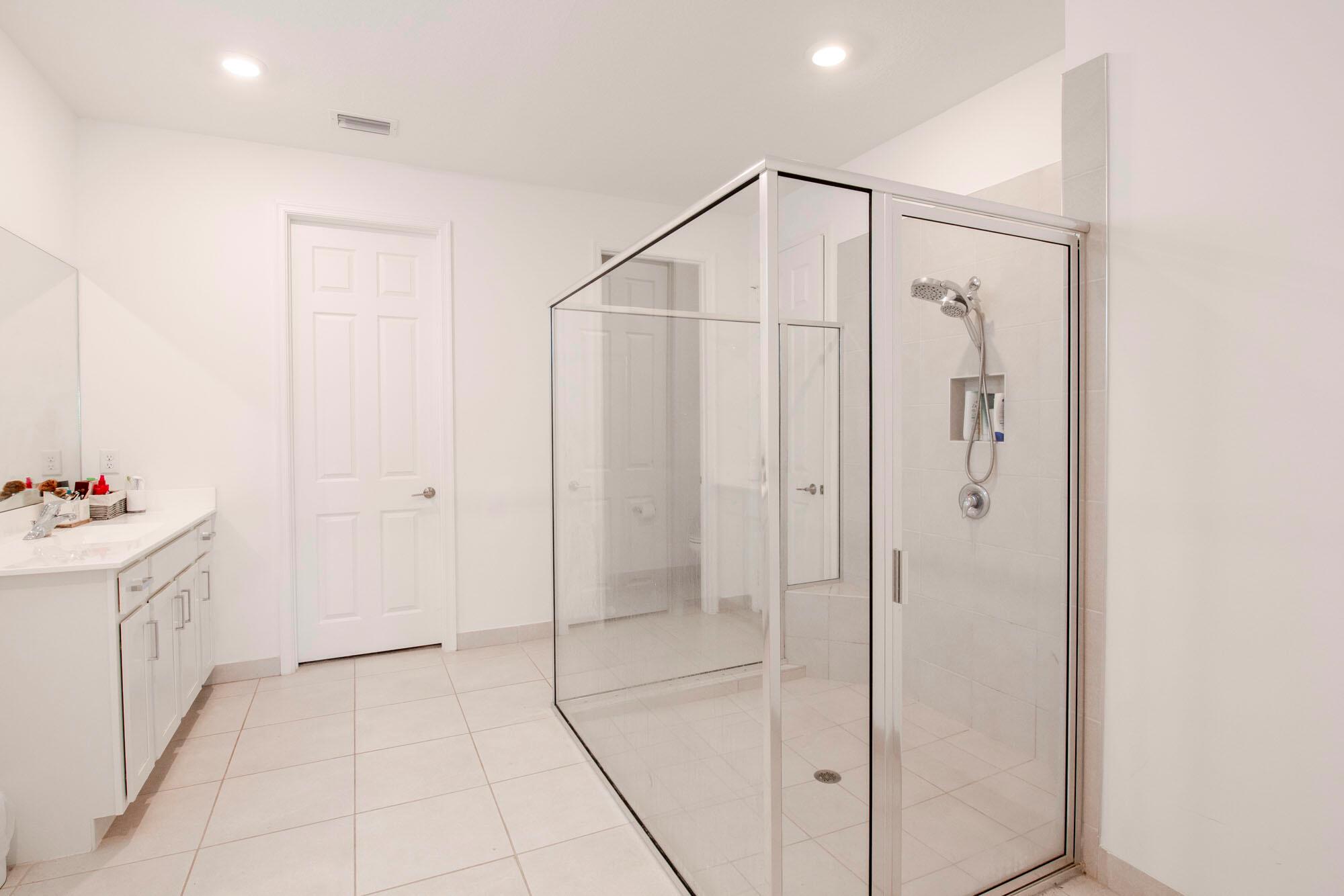 Photo 12 of home located at 1227 Timber Reap Trail, The Acreage FL