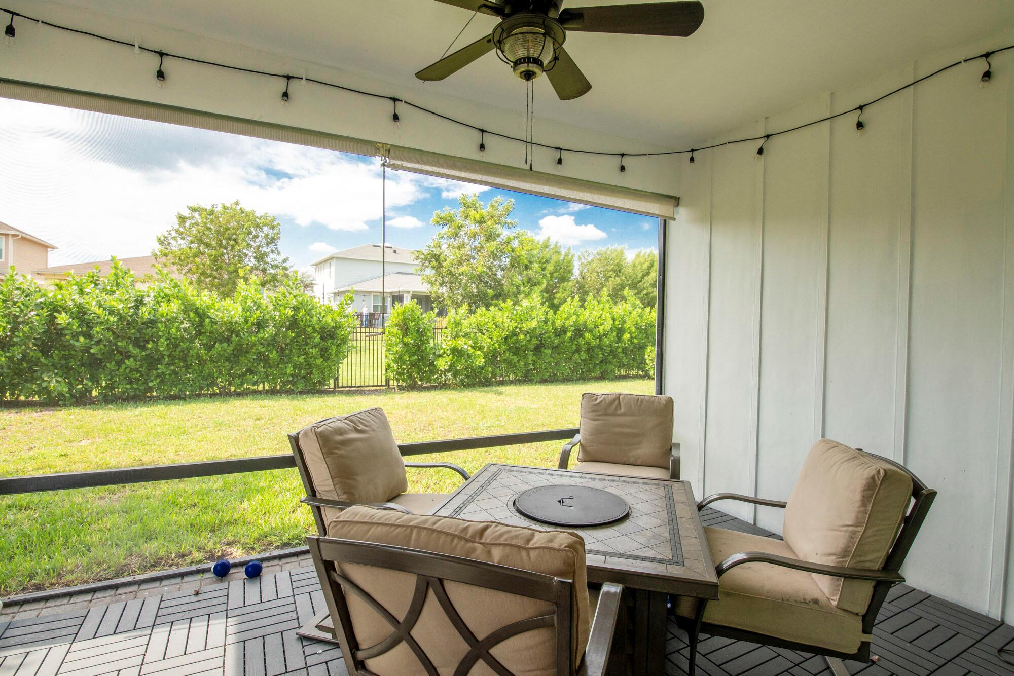 Photo 16 of home located at 1227 Timber Reap Trail, The Acreage FL
