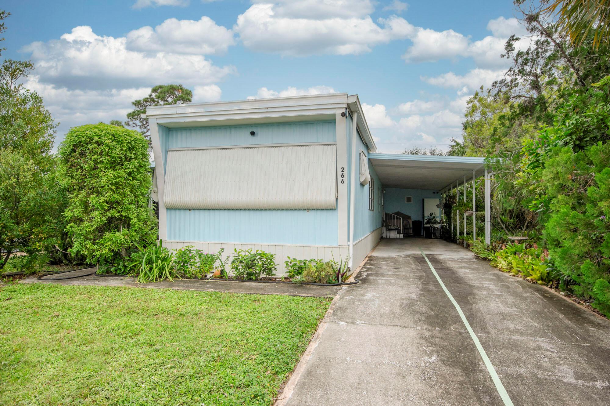 Photo 0 of home located at 266 SE Trafalgar Terrace, Stuart FL
