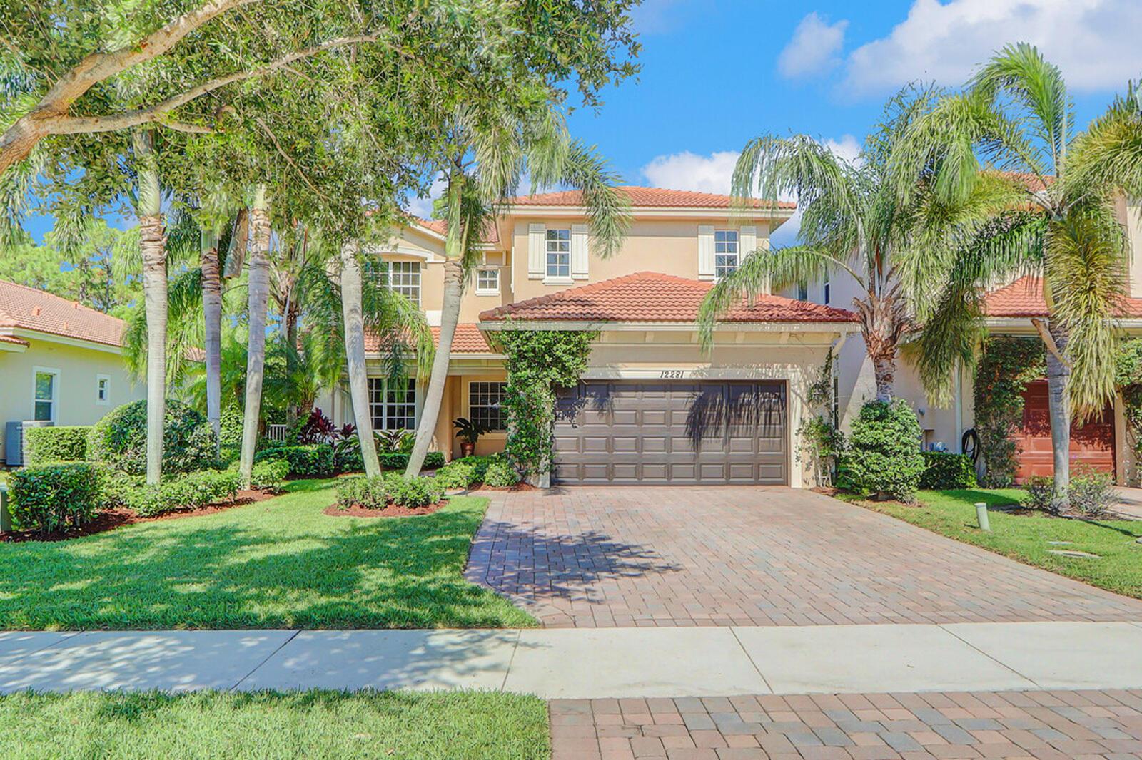 Immaculate 4-bedroom plus den/office,4.5-bath CBS construction home in the gated Paloma on extra wide lot.Custom heated pebble-tech saltwater pool & Infinti edge spa,deck jets & bubbler fountains,hand made glass tile & LED color lights,2 retractable awnings. First floor includes a formal dining room w/trey ceiling,a guest bedroom w/ full bath, a spacious office/den w/ engineered wood flooring. The family room opens to the eat-in Chef's kitchen boasts luxury appliances, double wall ovens,granite countertops,42''cabinets.Upstairs the primary suite features a balcony,his & hers California walk-in closets,a spa-like His & Hers bathroom w/ large walk-in shower & tub, 2 large additiional bedrooms, loft & laundry room. Features:hurricane impact windows,2022 AC units,crown molding,securitysystem Aqualink phone controlled remote pool system (2024)
Paloma features gated entries, a clubhouse w/ fitness facility, a community swimming pool, spa, tot lot, lakes, sidewalks &amp; low HOA fees that cover all landscaping, cable, internet &amp; security