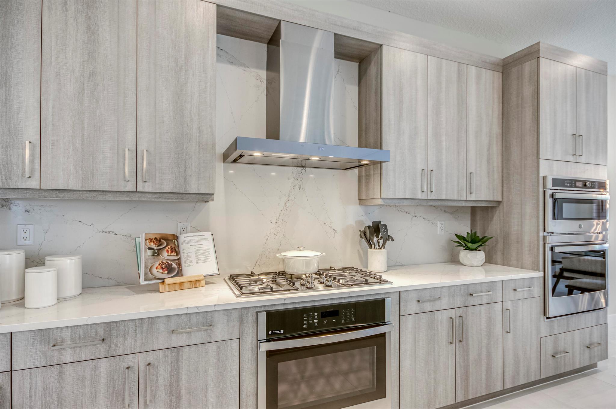 Photo 12 of home located at 13175 Feathering Way, Palm Beach Gardens FL