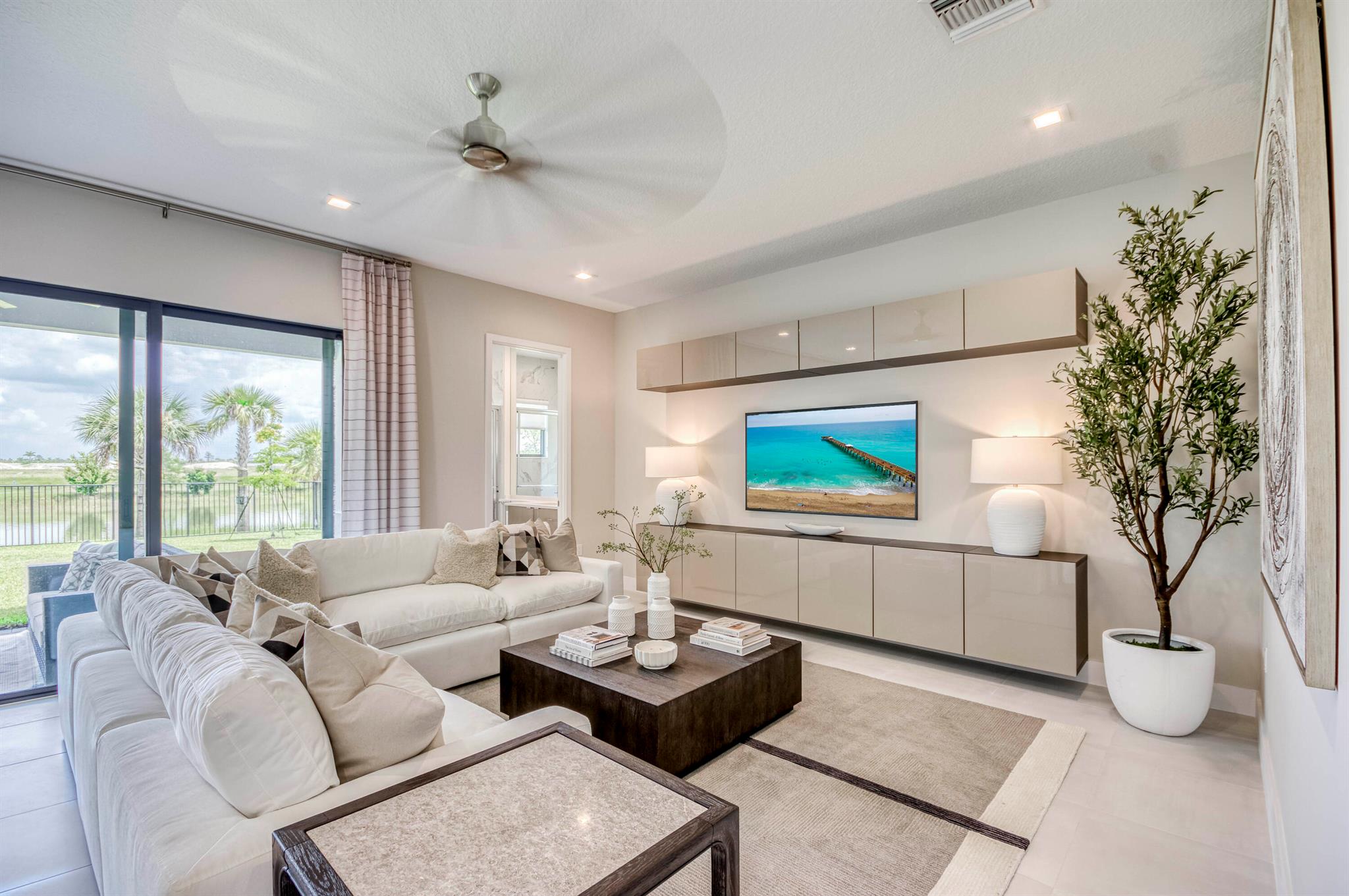 Photo 8 of home located at 13175 Feathering Way, Palm Beach Gardens FL