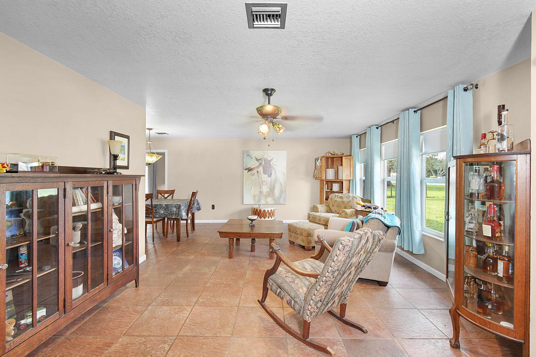 220 Emerald Avenue, Fort Pierce, Florida 34945
