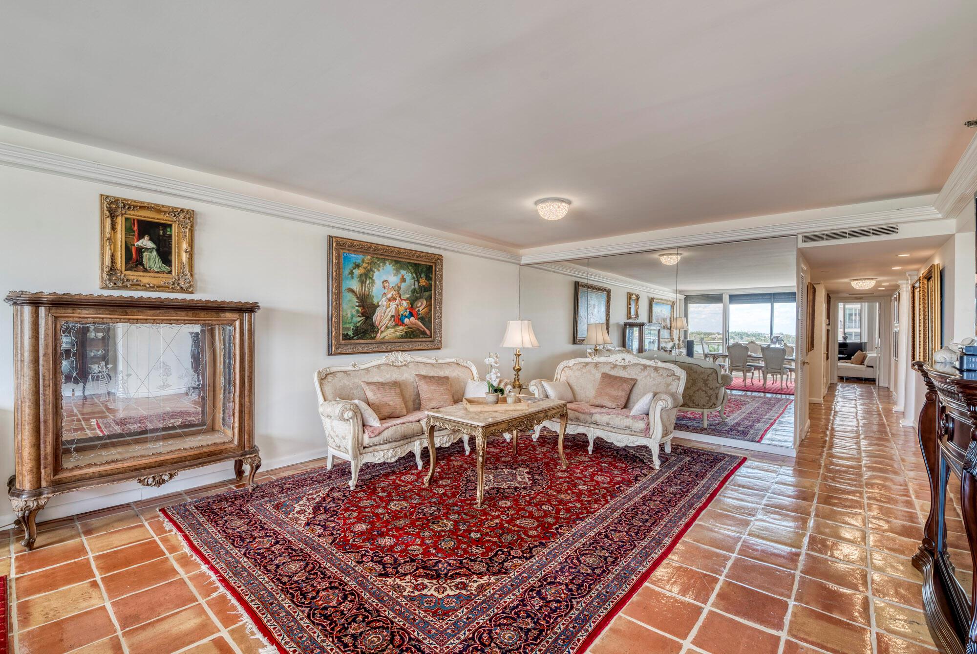Photo 10 of home located at 529 S Flagler Drive 6g, West Palm Beach FL