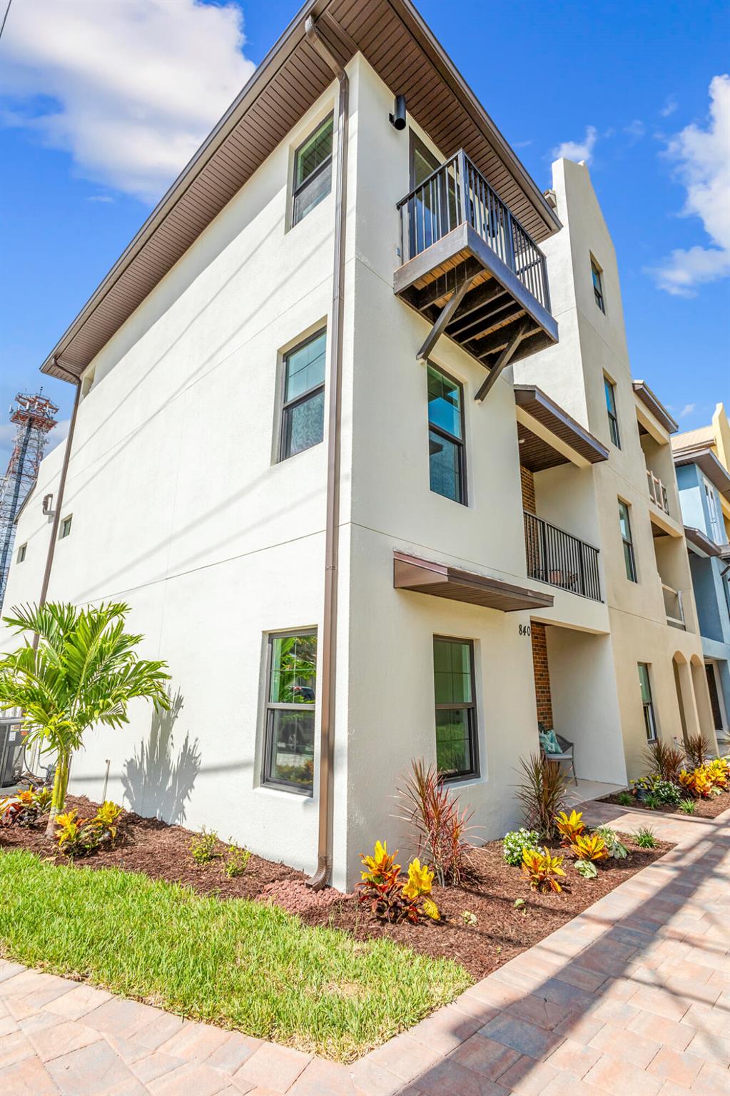 Photo 11 of home located at 840 Florida Avenue 5, Cocoa FL