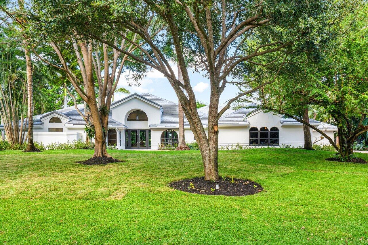 Situated on over an acre, this 5 bedrooms and 4.5 bath estate offers ample space for comfortable living and entertaining. Boasting a spacious 5,258sf under air, this home has been meticulously renovated with high-end finishes and modern touches. The expansive kitchen is complete with a KitchenAid appliance package including refrigerator, dishwasher, range and under counter microwave. The owners suite features extra large dual closets, dual vanities, soaking tub and separate shower. Plus, enjoy a private office, gym, or wellness room just off the master suite. The outdoor living space is just as impressive, with a voluminous covered patio, an inviting pool and spa, perfect for entertaining or relaxing in the Florida sun. QUICK FACTS: NEW Roof (2024), 3 NEW A/C's (2024), 1 NEW Water heater (2024), Complete Impact Windows and doors (2024), NEW Flooring throughout, all interior doors, trim, Kitchen, Bathrooms, lights, outlets, vents, pool diamond brite and (2024). Property has a buried propane tank, condition unknown. Pool heater condition is unknown.

DISCLAIMER: Information published or otherwise provided by the listing company and its representatives including but not limited to prices, measurements, square footages, lot sizes, calculations, statistics, and videos are deemed reliable but are not guaranteed and are subject to errors, omissions or changes without notice. All such information should be independently verified by any prospective purchaser or seller. Parties should perform their own due diligence to verify such information prior to a sale or listing. Listing company expressly disclaims any warranty or representation regarding such information. LA is related to Seller.