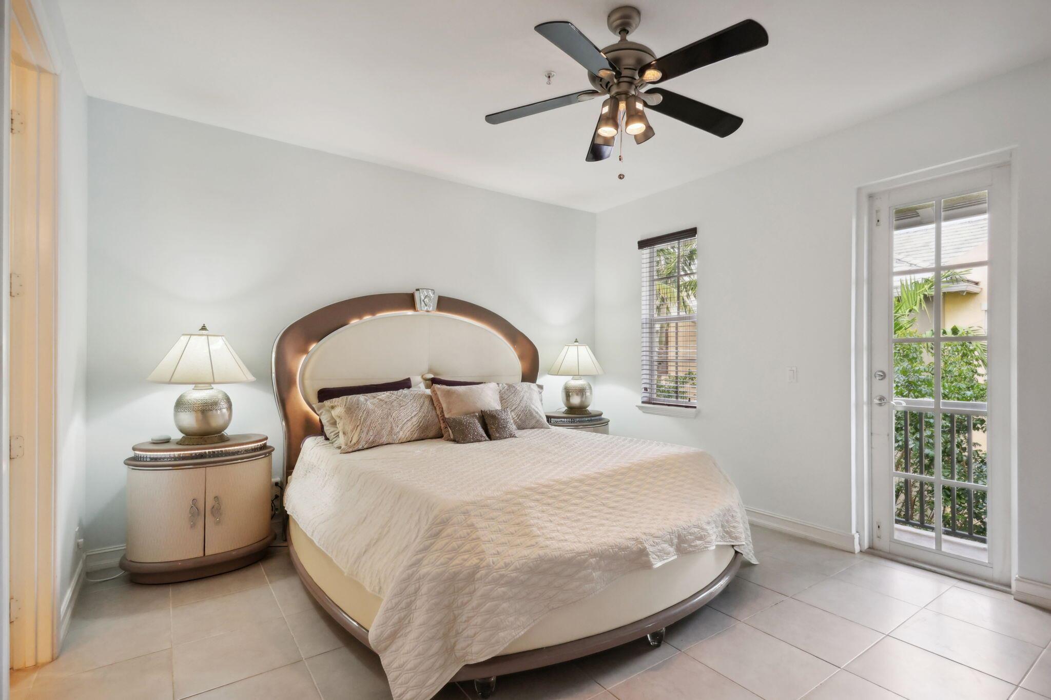 112 W Coda Circle