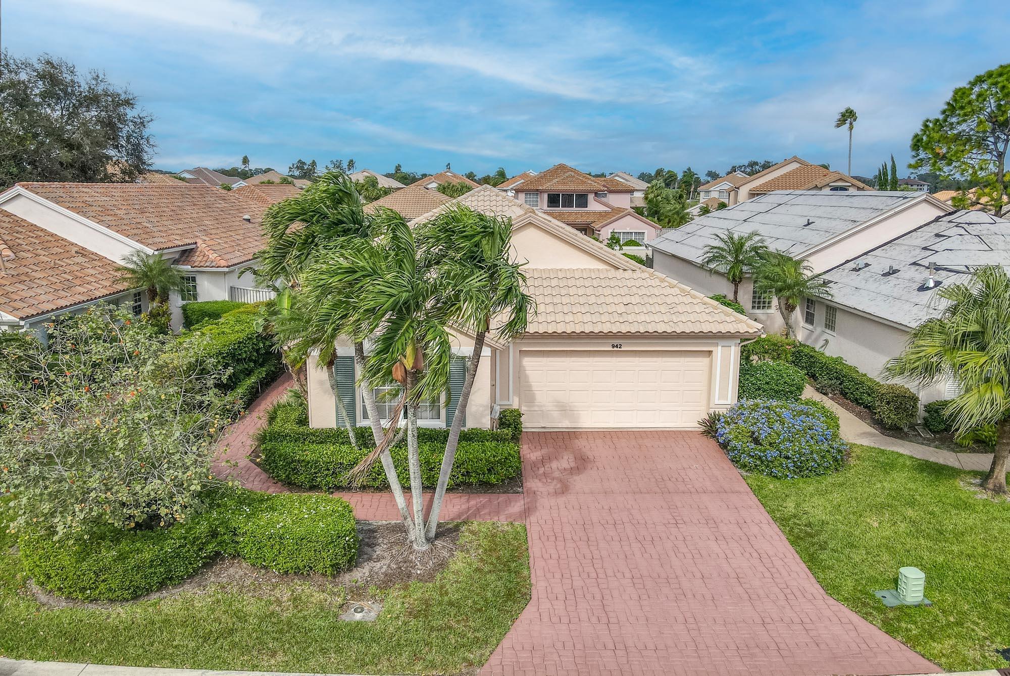 Image to showcase the property located at 942 Augusta Pointe Drive