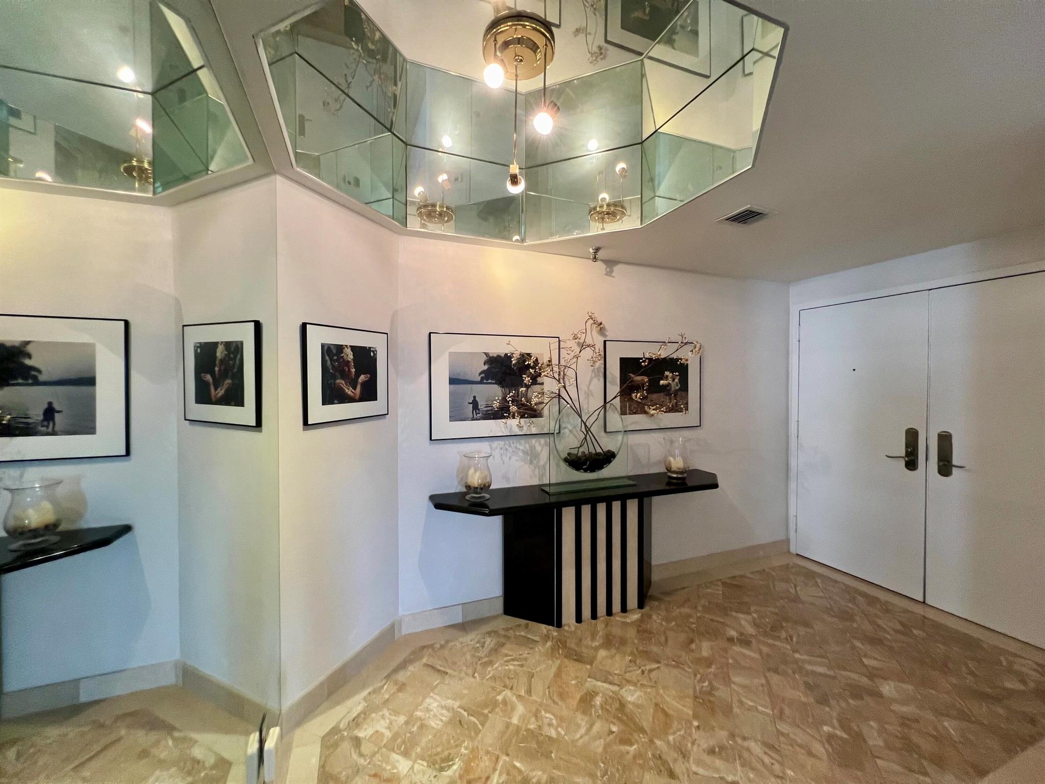 Photo 9 of home located at 3120 S Ocean 1 402 Boulevard 1402, Palm Beach FL