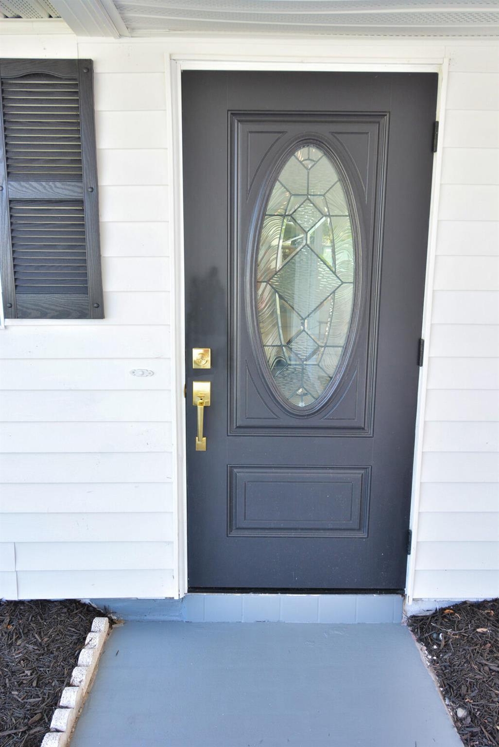 Photo 3 of home located at 316 NE Orchard Street, Port St Lucie FL