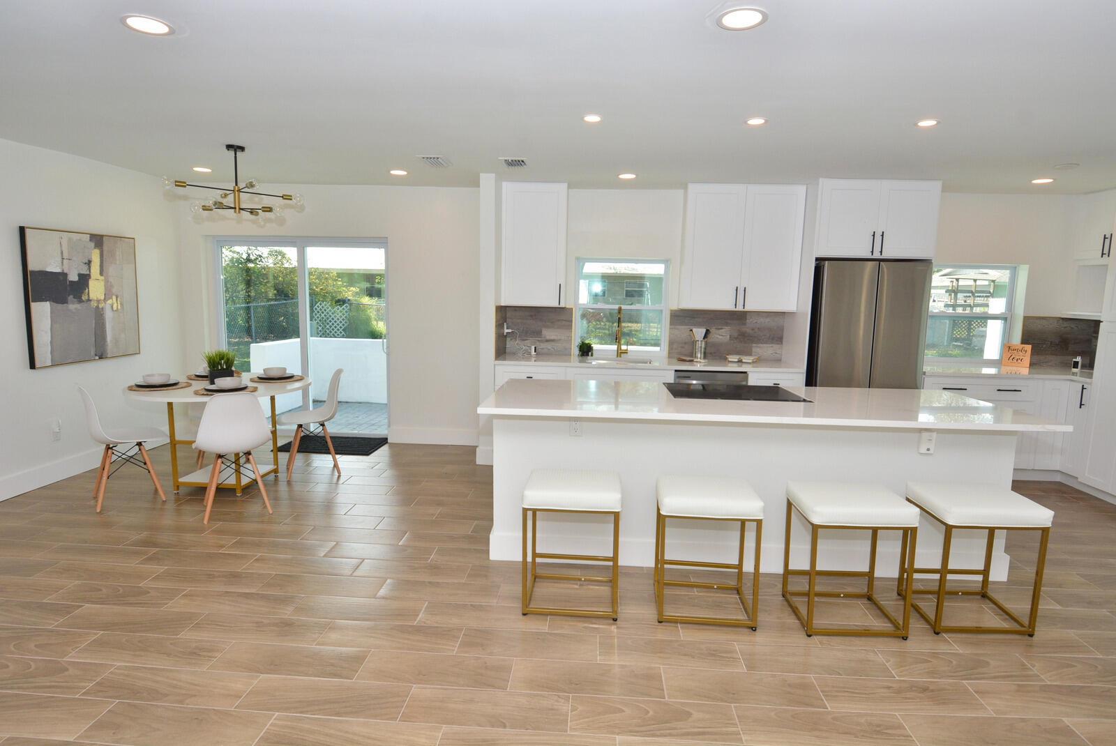 Photo 6 of home located at 316 NE Orchard Street, Port St Lucie FL