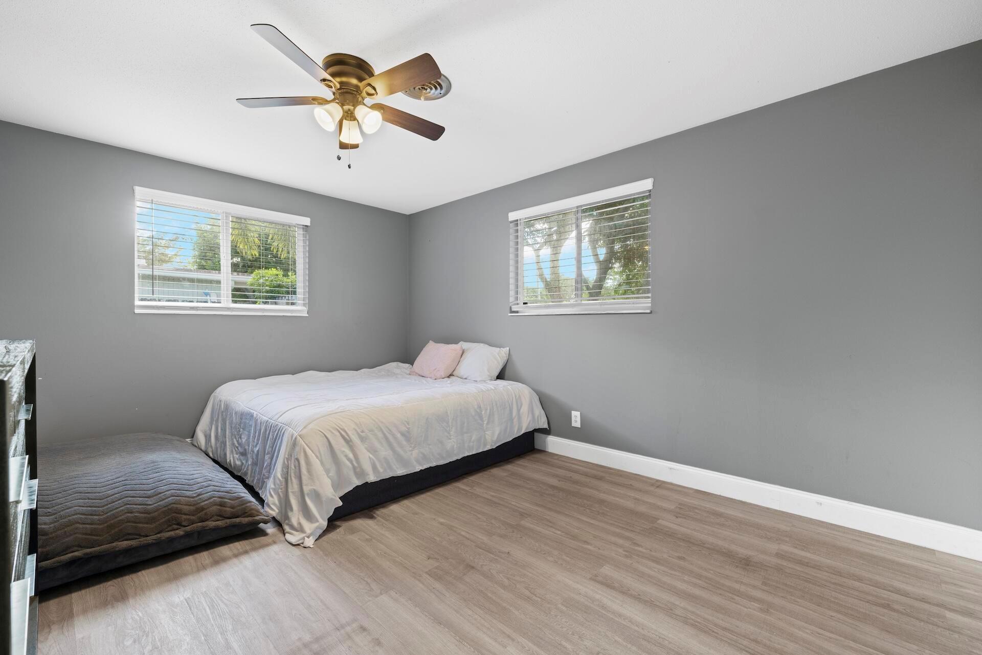 Photo 9 of home located at 6918 Tradewind Way, Lake Worth FL