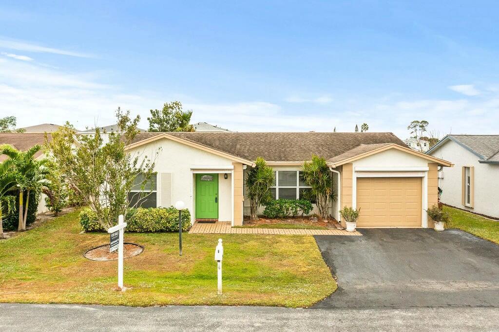 7410 Pine Forest Circle, Lake Worth, Florida 33467