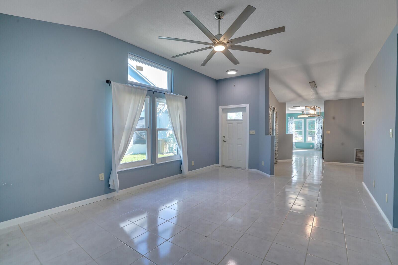 Photo 9 of home located at 32 Misty Meadow Drive, Boynton Beach FL