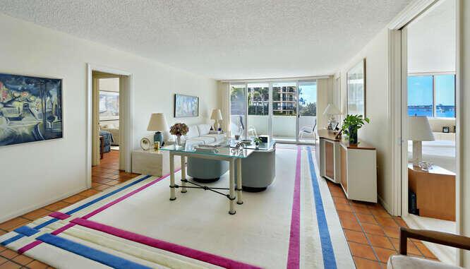 Photo 12 of home located at 2773 S Ocean Boulevard 2020, Palm Beach FL