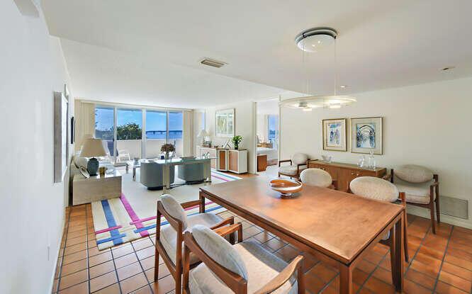 Photo 15 of home located at 2773 S Ocean Boulevard 2020, Palm Beach FL