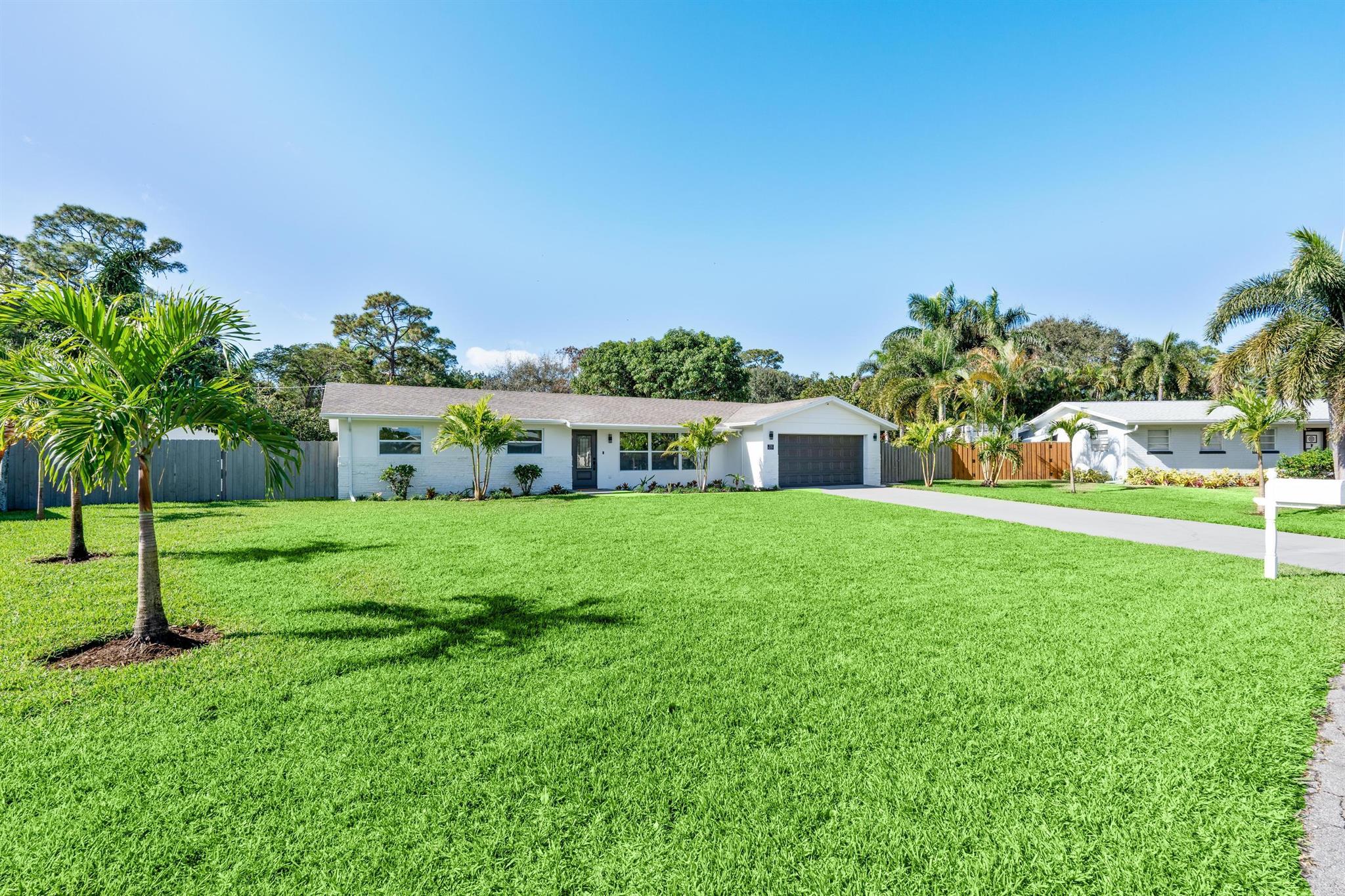 791 Mimosa Court, Haverhill, Florida 33415