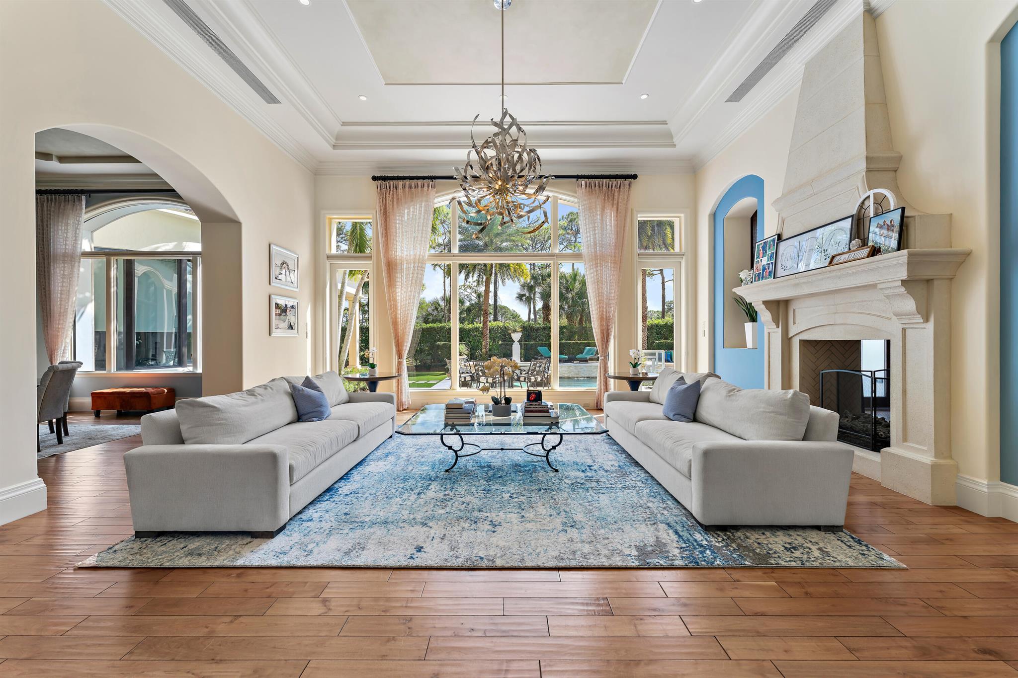 Image to showcase the property located at 135 W Bears Club Drive