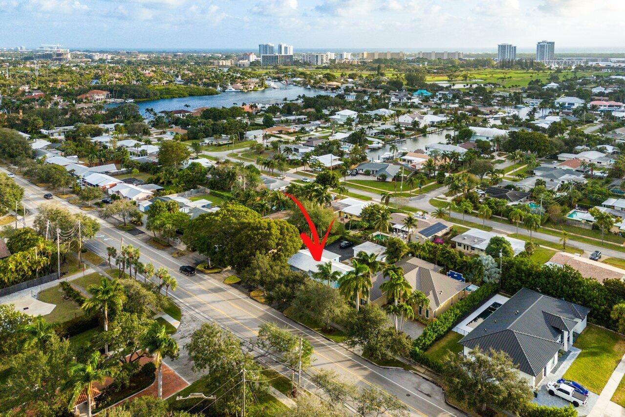 Image to showcase the property located at 908 Prosperity Farms Road