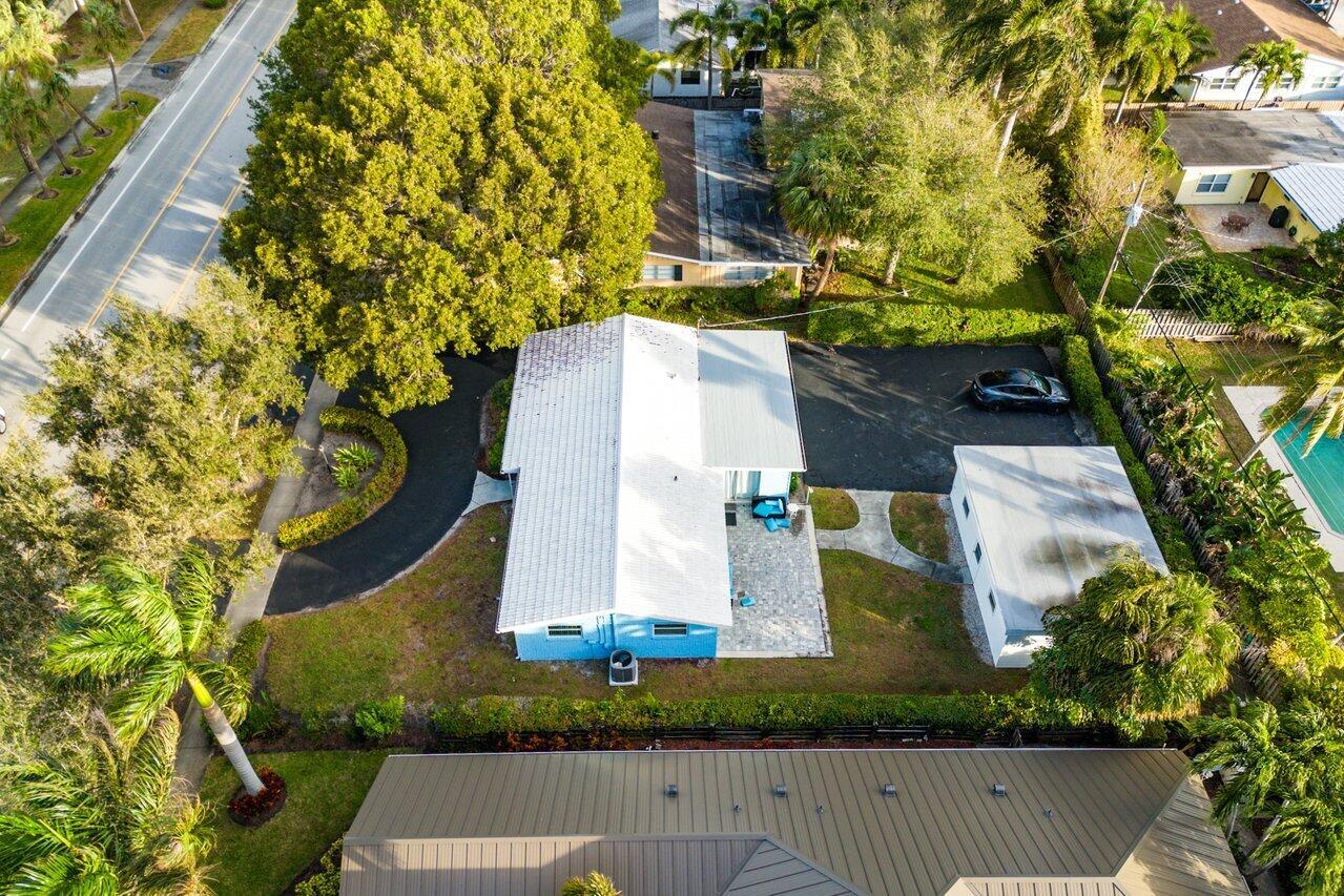 Image to showcase the property located at 908 Prosperity Farms Road