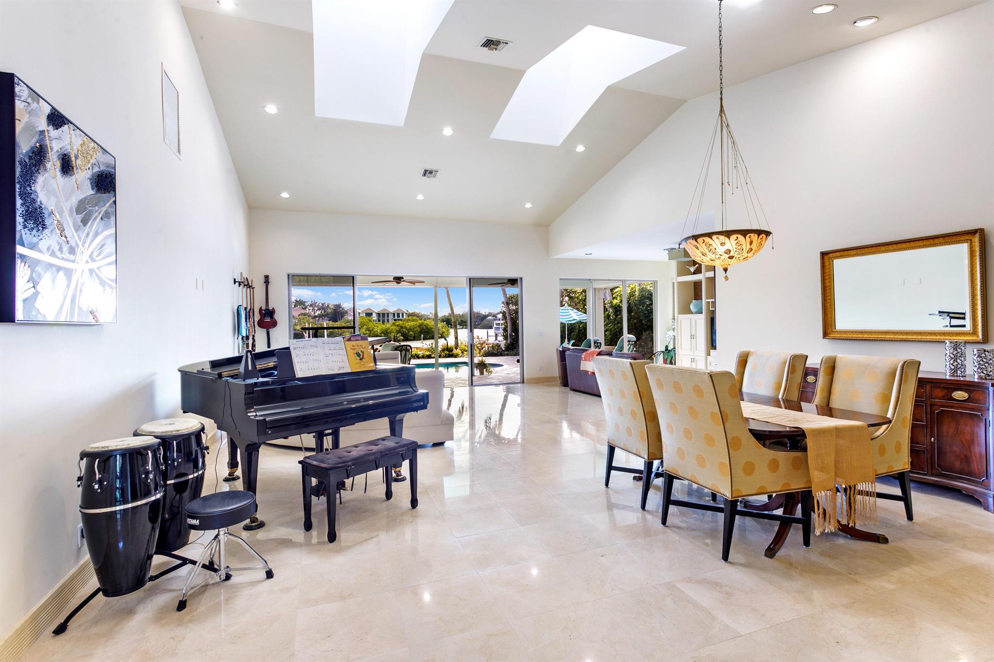 Photo 12 of home located at 251 Regatta Drive, Jupiter FL